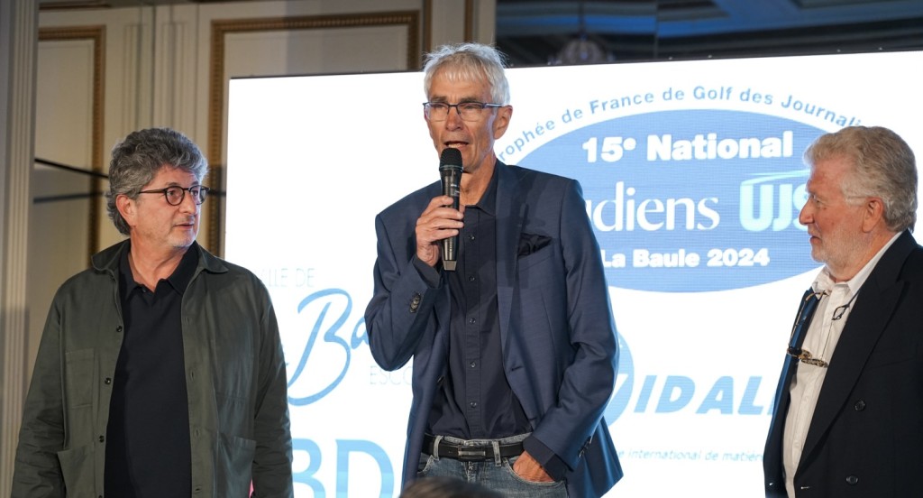 Sur le podium du Salon Ambassadeurs, Frédéric Olivennes, Frédéric Sibille et Max Fougery.